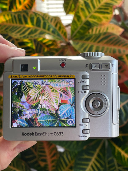 Kodak EasyShare C633 6.1 MP Digital Camera Bundle - Silver