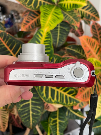 Kodak EasyShare C1450 14 MP Digital Camera Bundle - Red