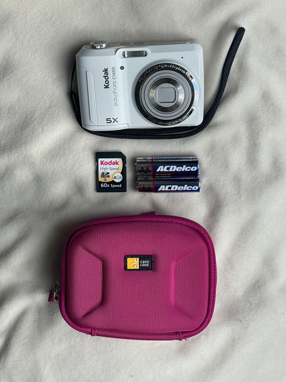 Kodak EasyShare C1450 14 MP Digital Camera Bundle - White