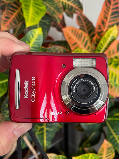 Kodak EasyShare C1505 12 MP Digital Camera - Red