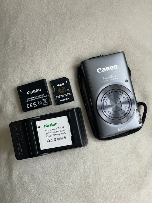 Canon PowerShot ELPH 130 IS 16 MP Digital Camera Bundle - Silver