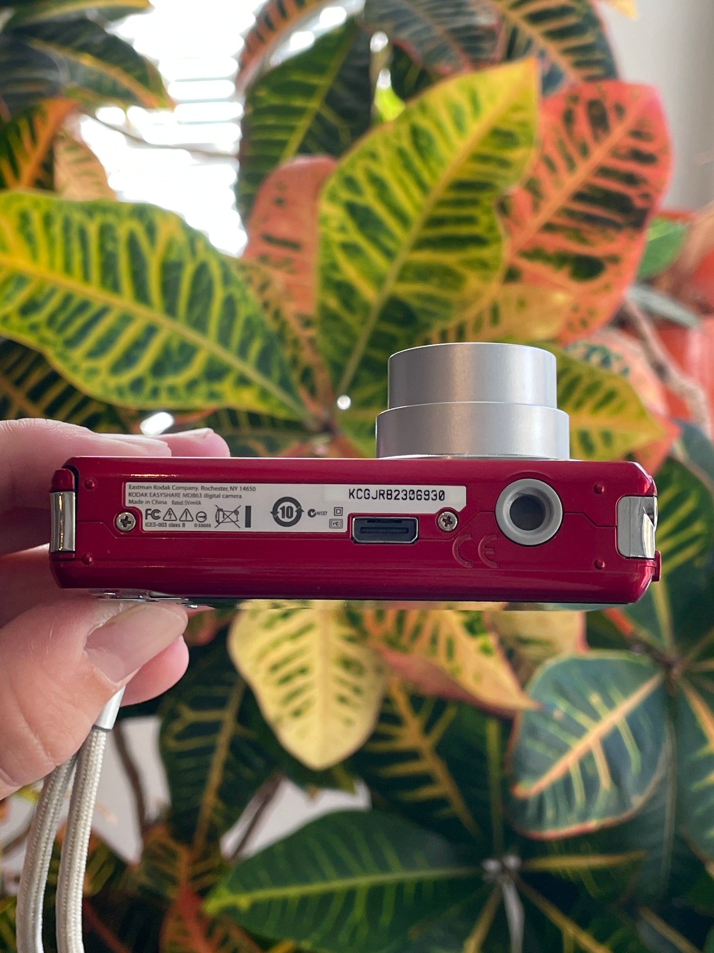 Kodak EasyShare MD863 8.2 MP Digital Camera Bundle - Red