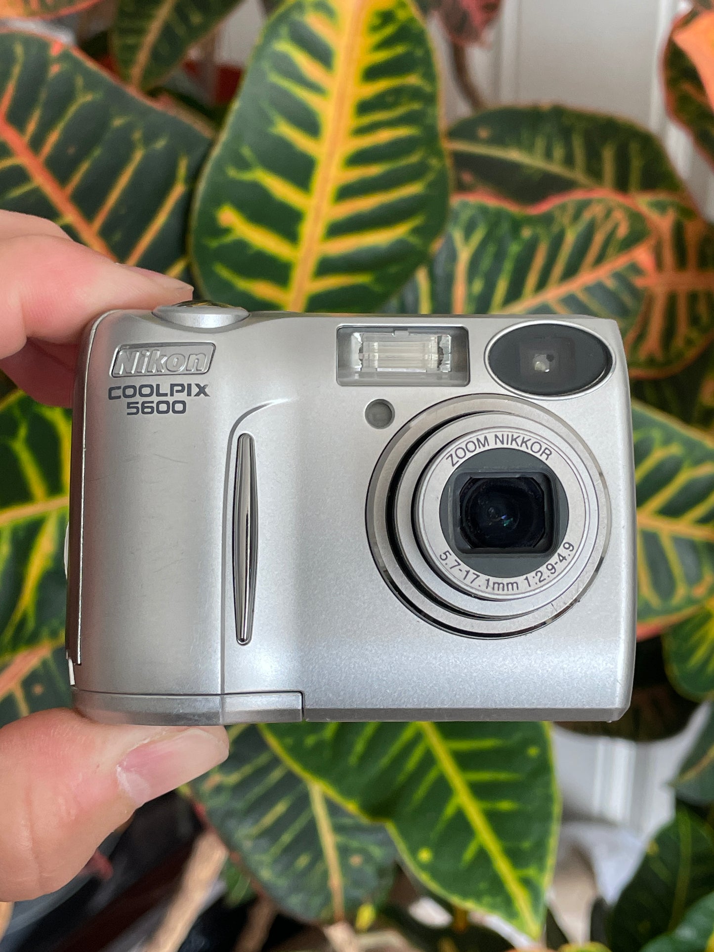 Nikon CoolPix 5600 5.1 MP Digital Camera Bundle