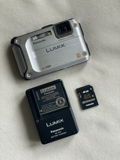 Panasonic Lumix DMC-TS3 12.1 MP Digital Camera Bundle - Silver