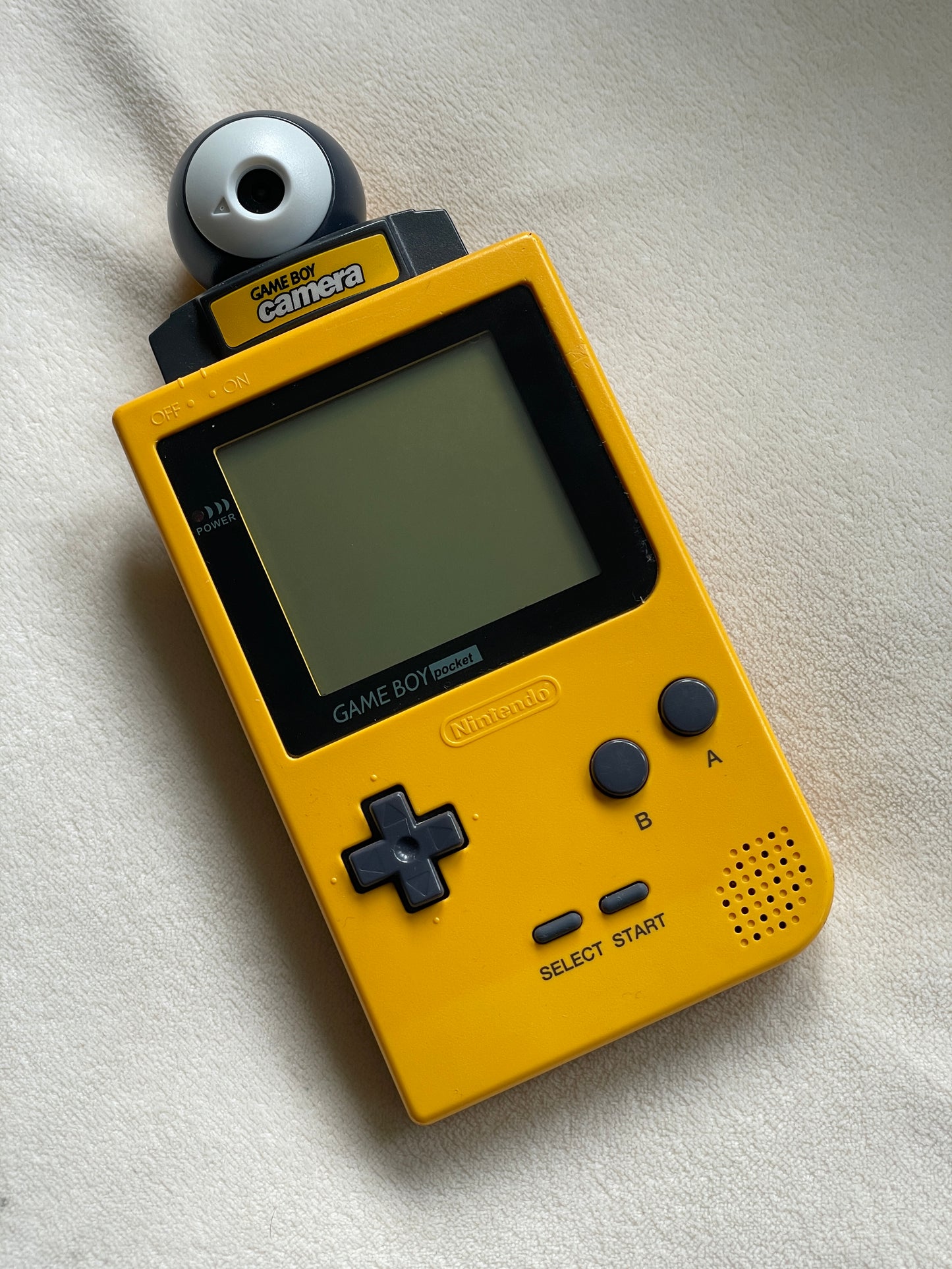 GameBoy Pocket - Yellow w/ Yellow Camera