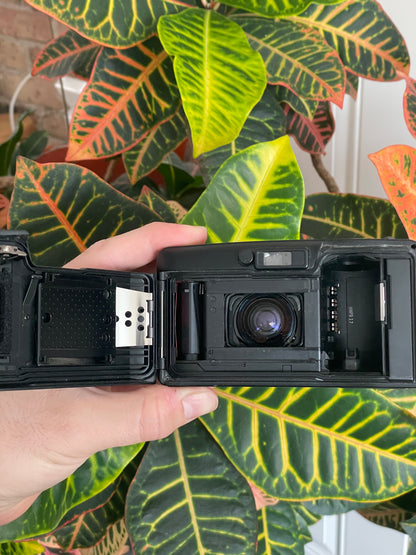 Olympus Accura Zoom 105 35mm Film Camera Bundle