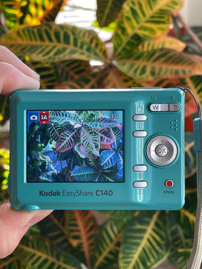 Kodak EasyShare C140 8.2 MP Digital Camera Bundle - Teal Blue