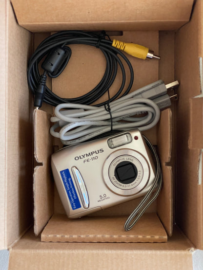 Olympus FE-110 5.0 MP Digital Camera Bundle - Silver - In Box