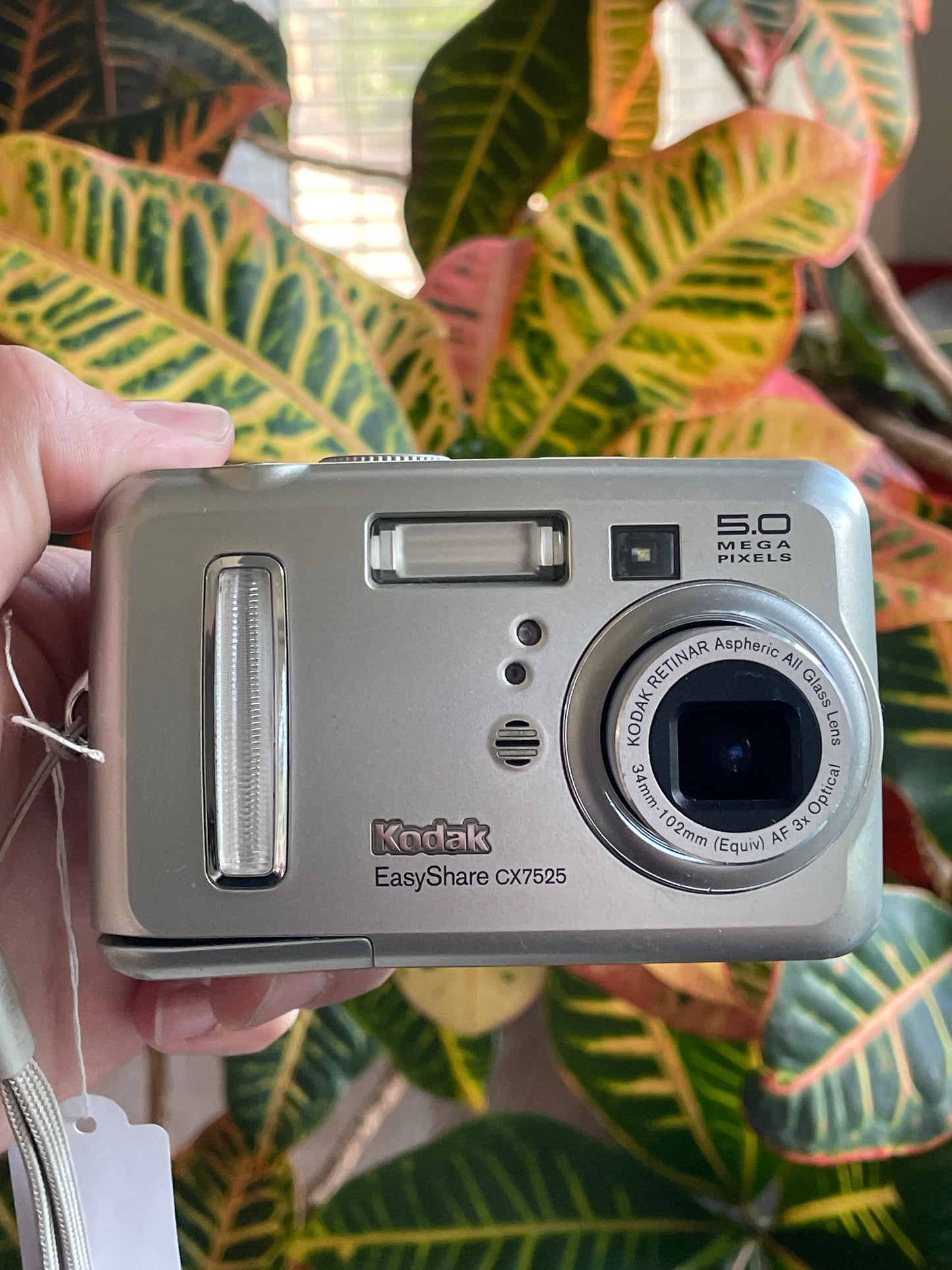 Kodak EasyShare CX7525 5.0 MP Digital Camera Bundle - Silver