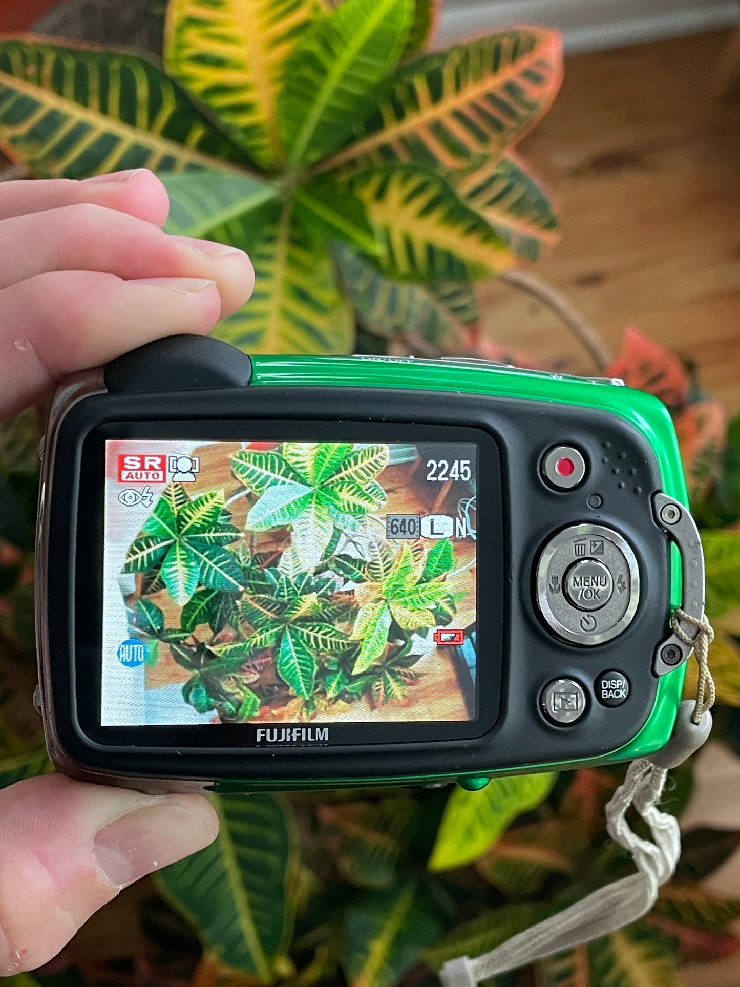 Fujifilm FinePix XP20 14 MP Digital Camera Bundle - Green