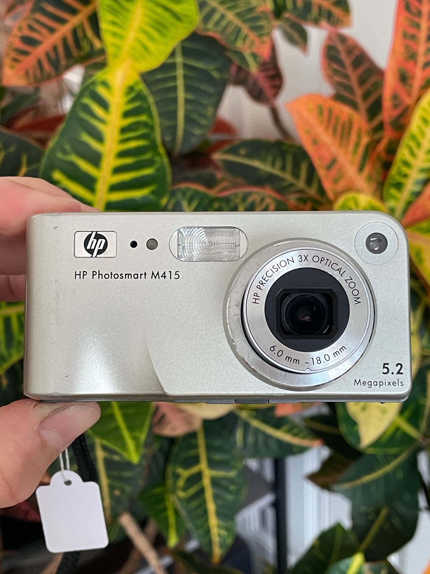 HP Photosmart M415 5.2 MP Digital Camera Bundle - Silver