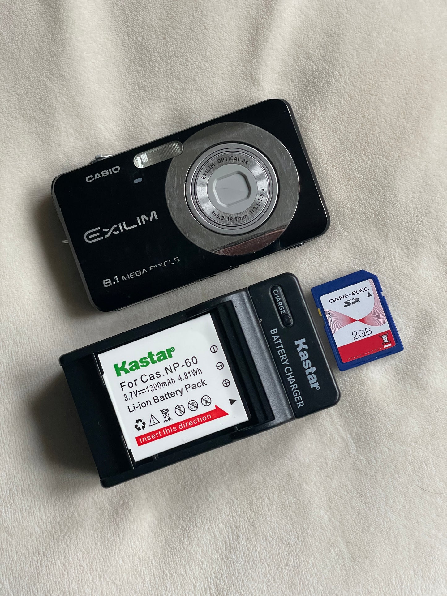 Casio Exilim EX-Z80A 8.1 MP Digital Camera Bundle - Black