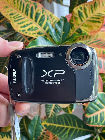 Fujifilm FinePix XP50 14 MP Digital Camera Bundle - Black