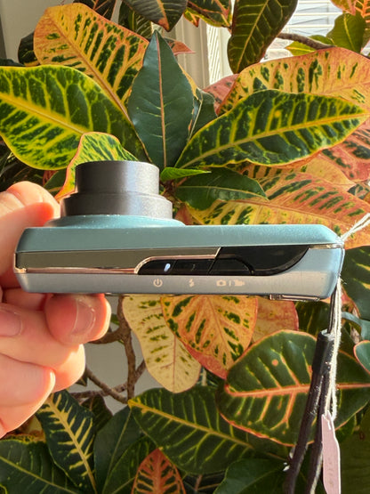 Kodak EasyShare M550 digital camera top view