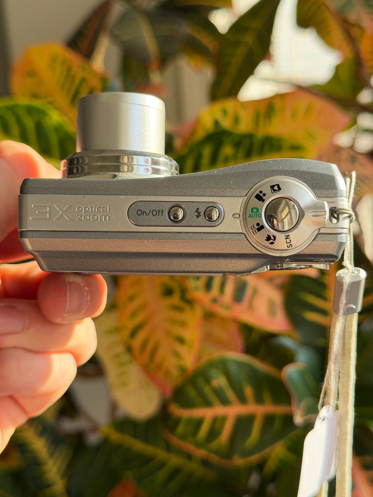 Kodak EasyShare C813 digital camera top view
